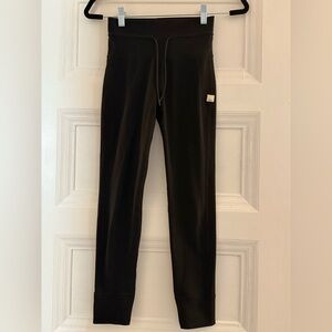 Vuori Black Daily Legging XS